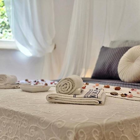Elite Residence Flos Оребич Экстерьер фото