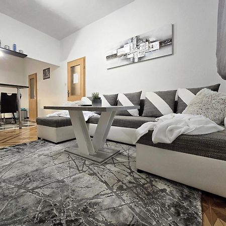 Elite Residence Flos Оребич Экстерьер фото